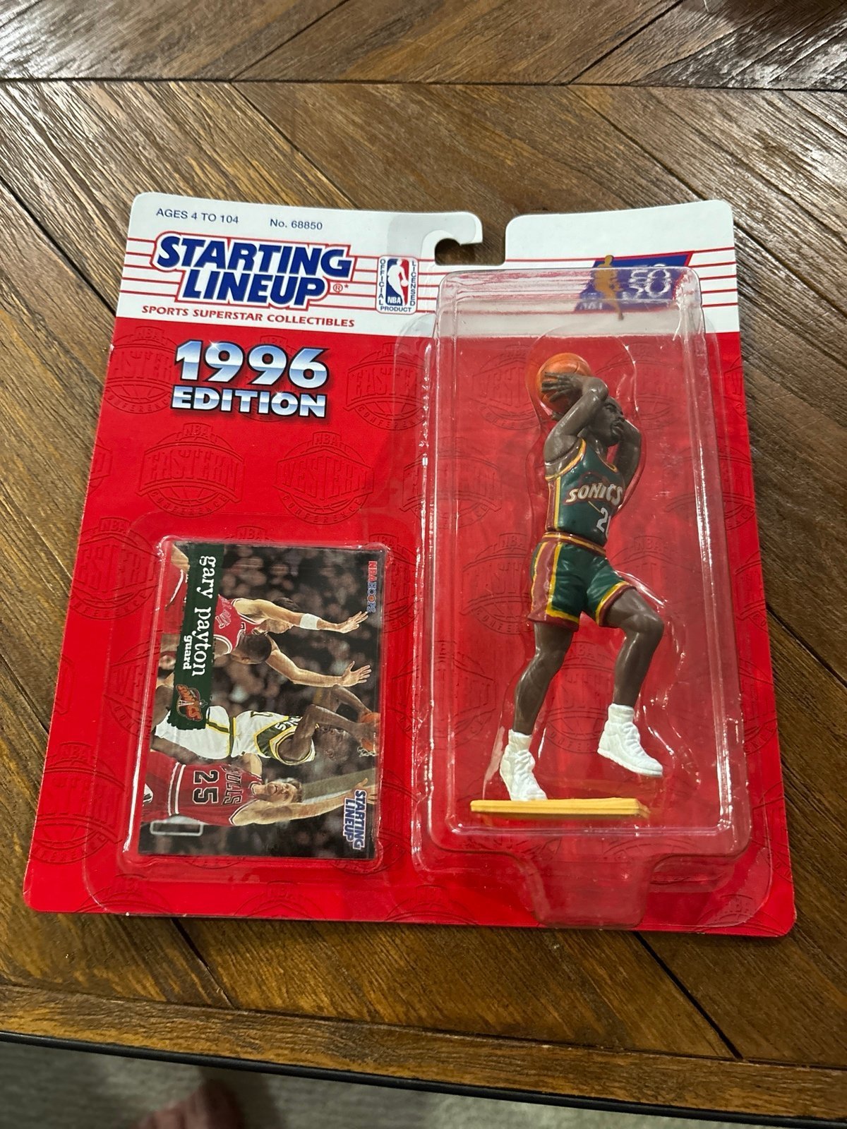 Kenner Gary Payton Action Figures | Mercari