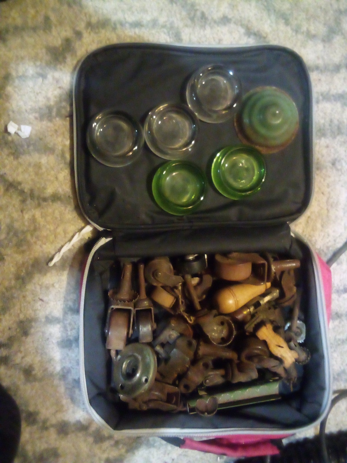 Lot of antiques furniture rollers and coasters
