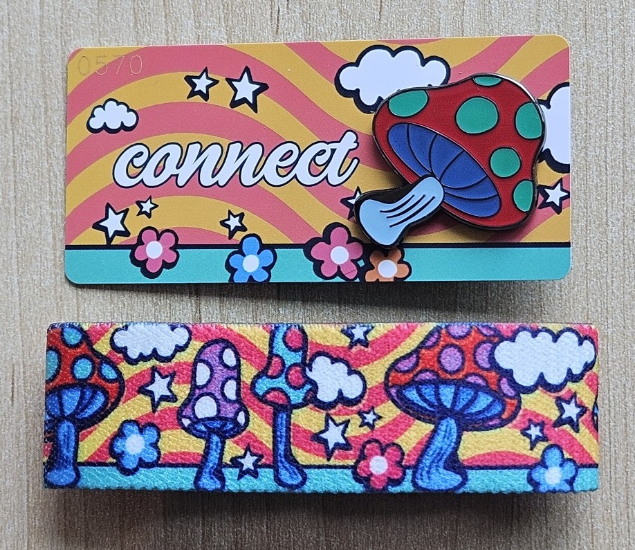ZOX CONNECT #570 MUSHROOM PIN SOLD OUT Goldie collectible vintage wristband
