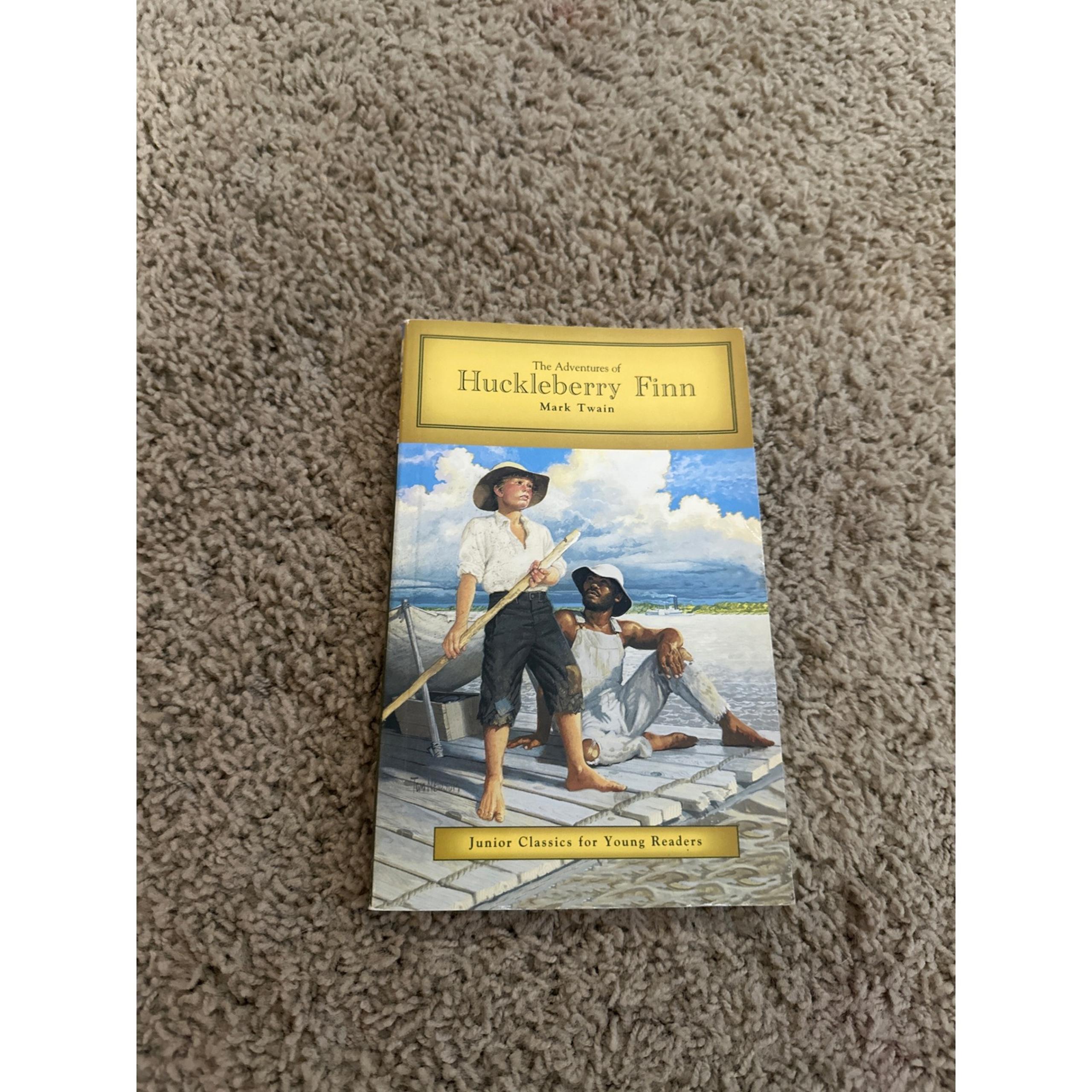 Huckleberry Finn Book Junior Classics for Young Readers Mark Twain Novel