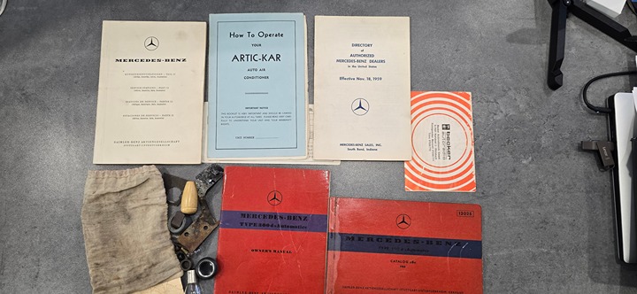 1960 Mercedes Benz 300D Adenauer Manuals / Spare Parts