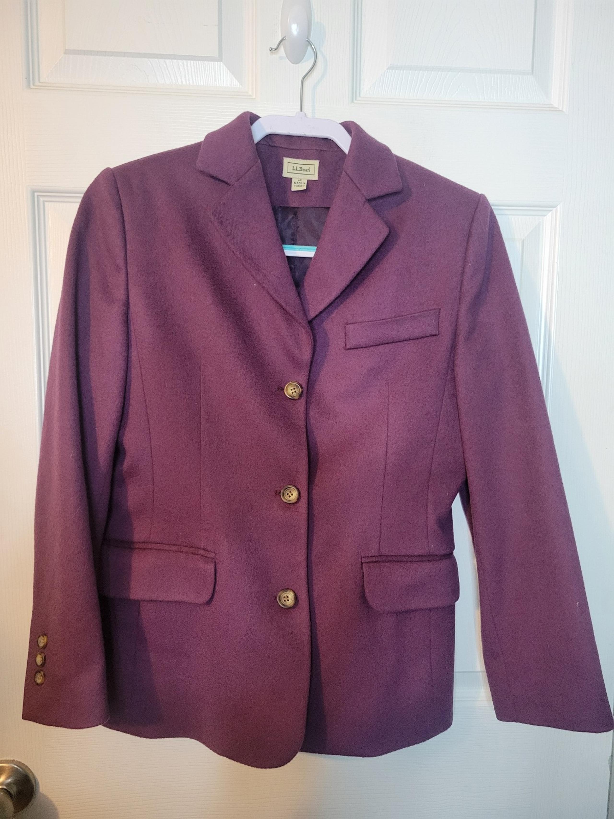 L.L. Bean 3 Button Blazer Women's Size 4P Petite Purple Wool/Cashmere Blend