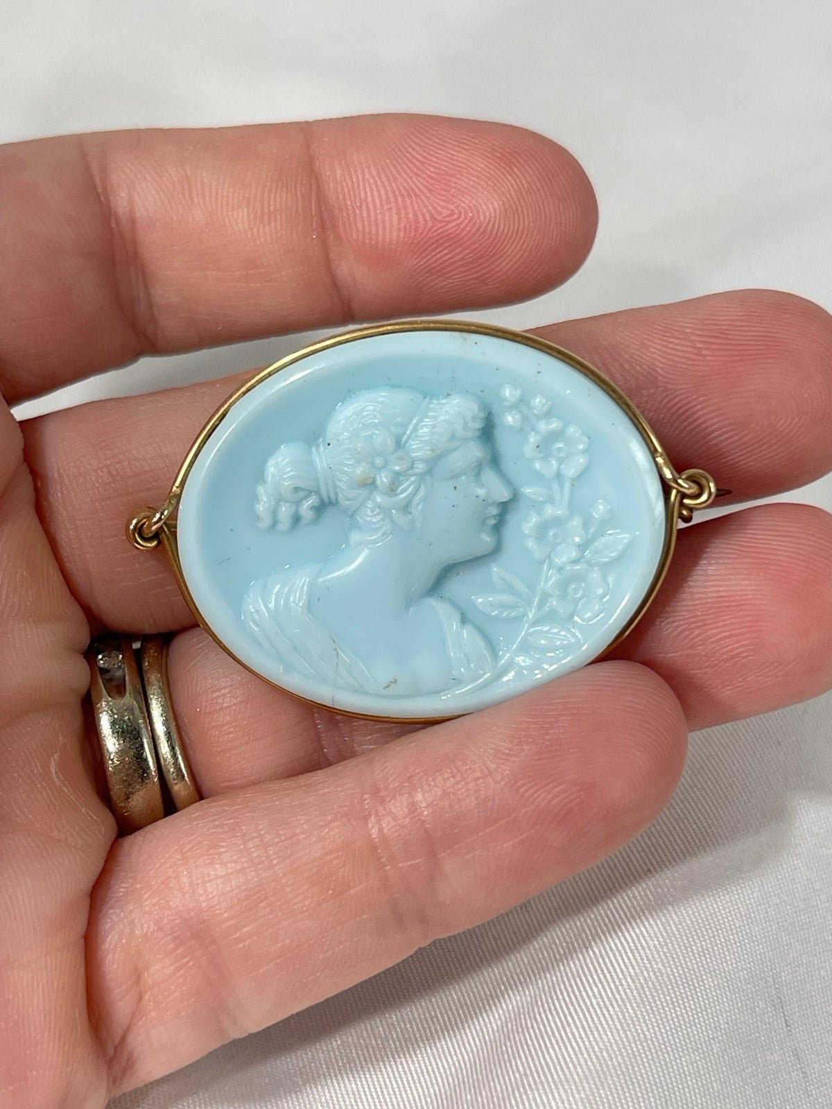 Antique Victorian glass cameo