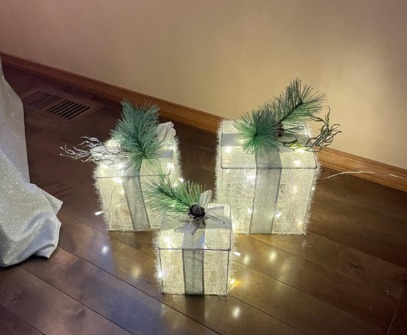 Set of 3 Christmas Lighted Gift Boxes Pre-lit 60 LED Light Up Present Boxes