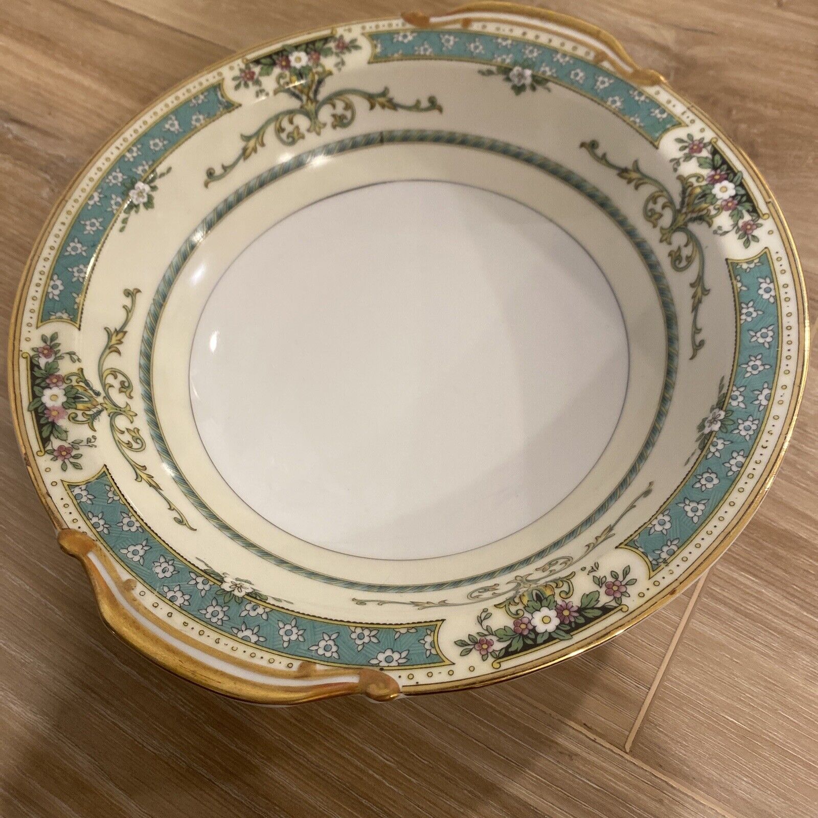 Noritake Beauvais Serving Bowl 8.75” Fine China Gold Rim Made In Japan