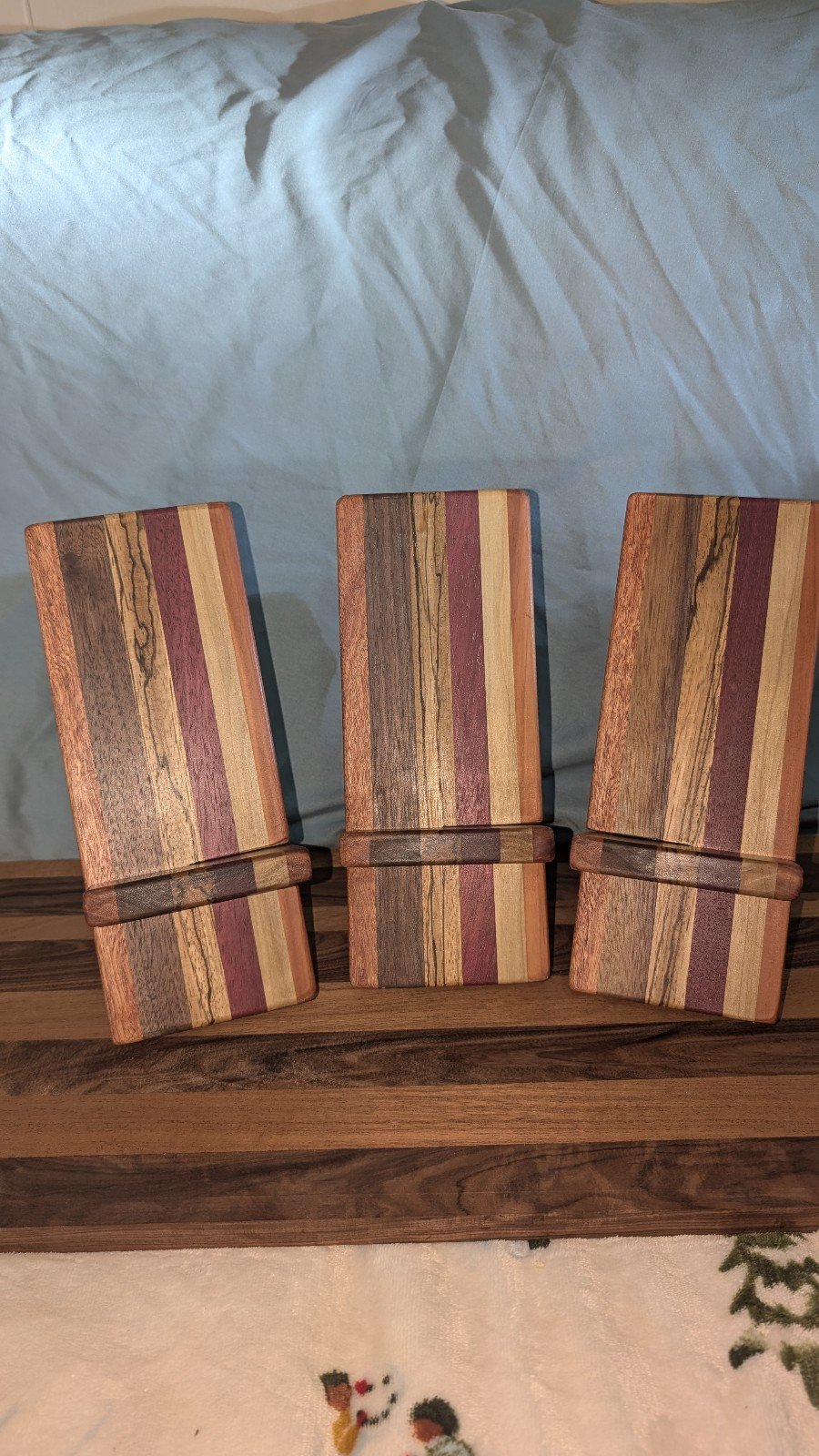 Set of 3 phone/book stands
