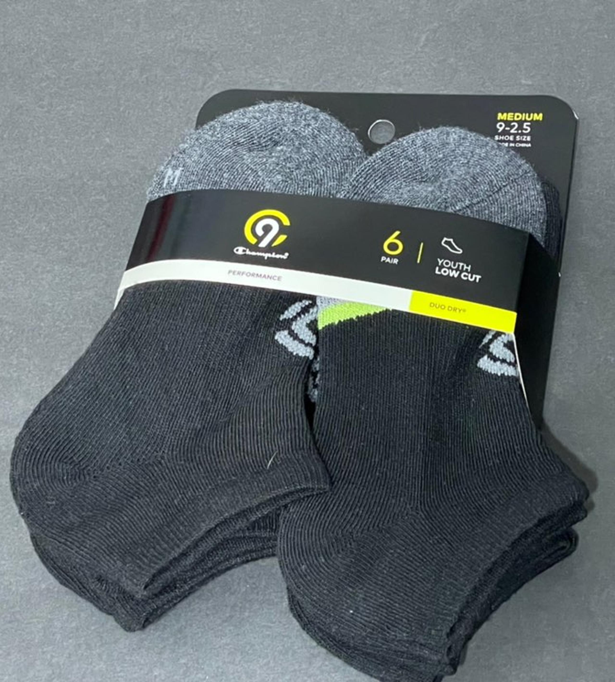 6-pack Champion Socks , Youth size 9-2.5 #0054