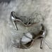 Schutz Carley Sandal in Prata & Cristal