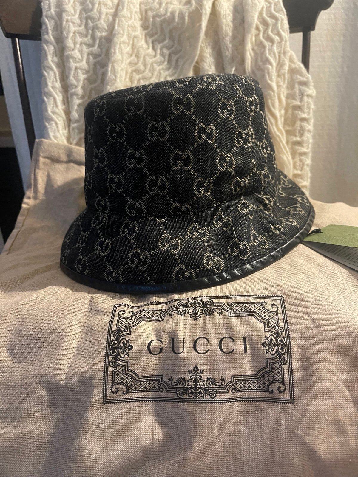 Gucci bucket hat