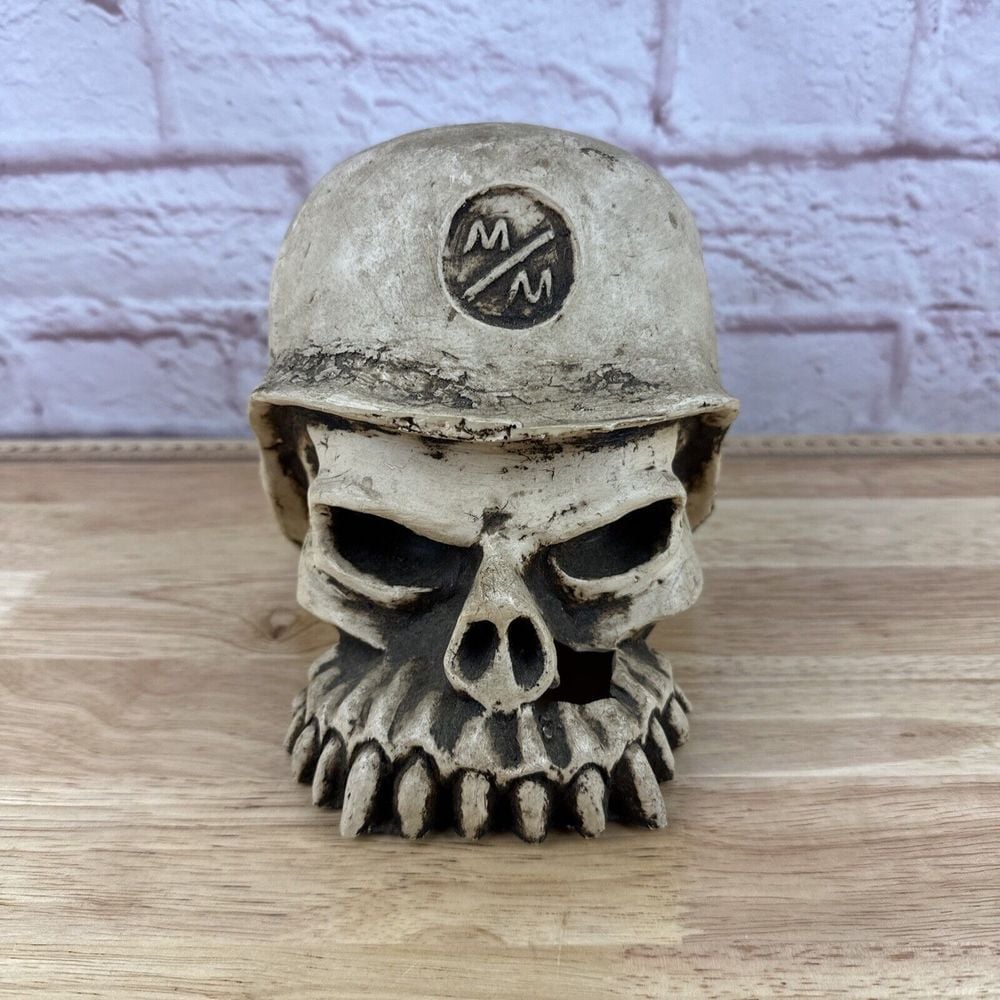 Metal Mulisha Life Size Skull Made 9/12/2011. Cracked. 7 Tall