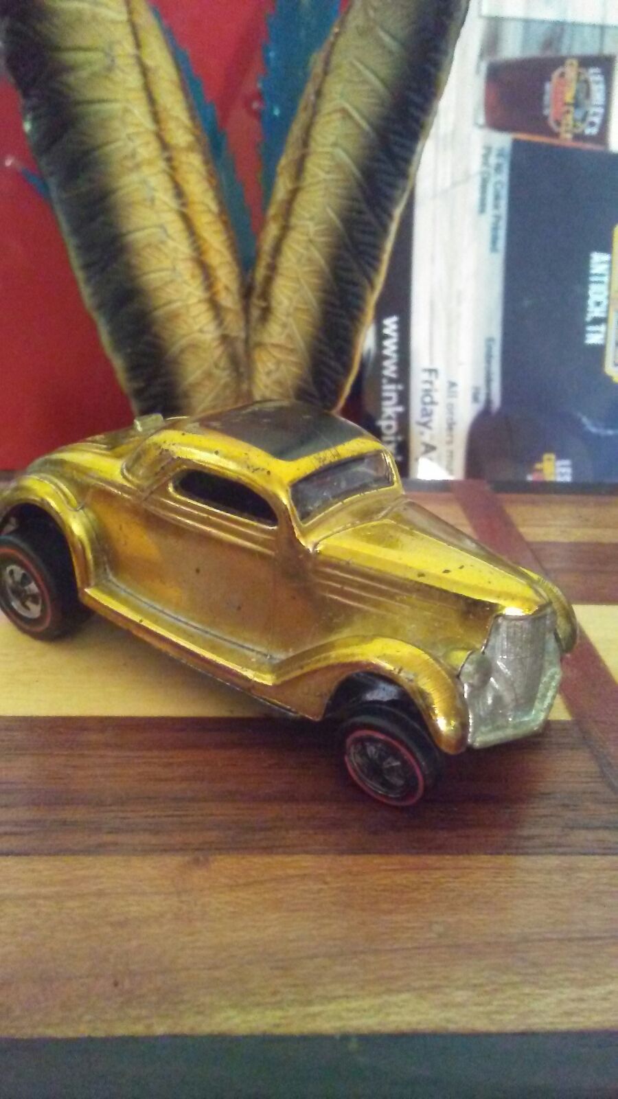 Hot Wheels redlines