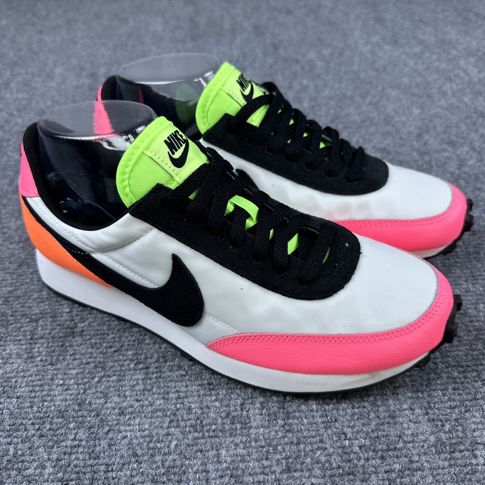 Nike Daybreak Summit Women's Size 9 Pink Black White Running Shoes Sneakers Hike