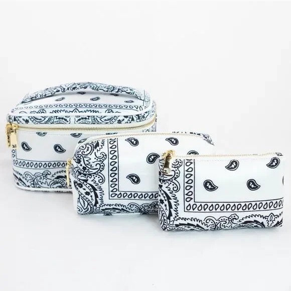 WHITE BANDANA 3 PIECE MAKE UP BAG