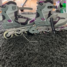 Roller blades