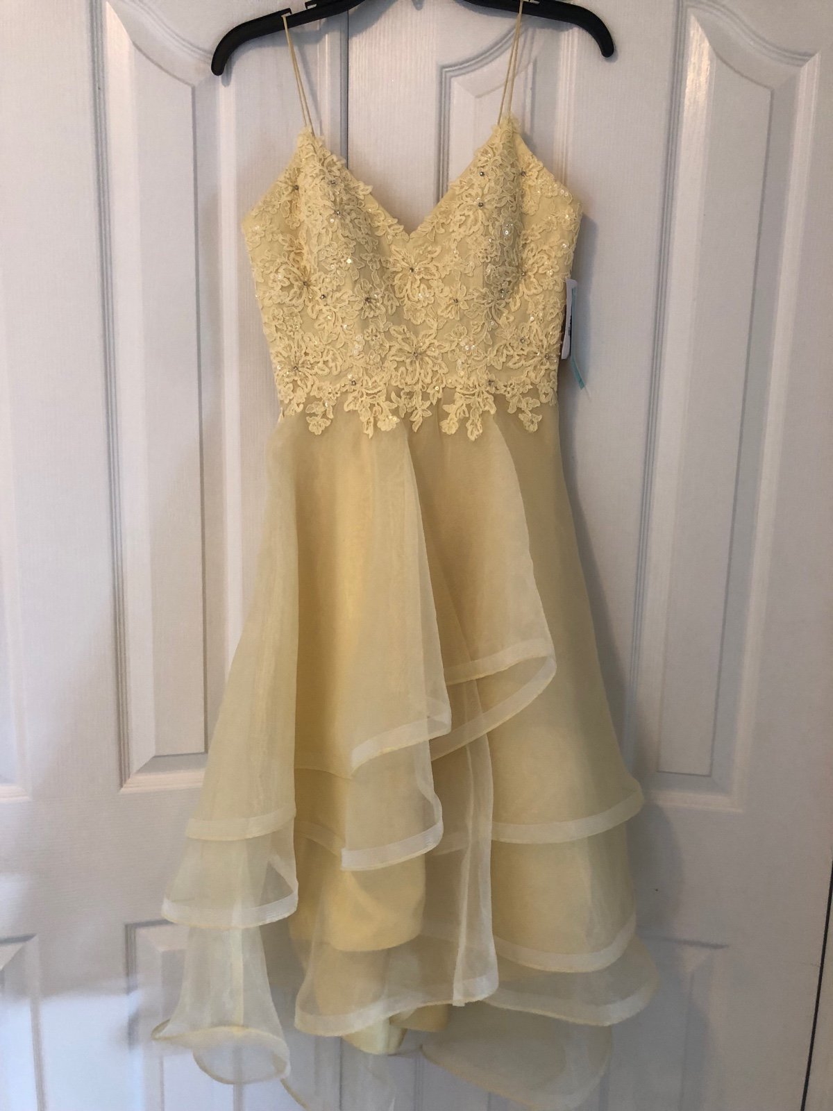 Beautiful Brand New Camille La Vie Prom or Wedding Dress High Low Women's size 2