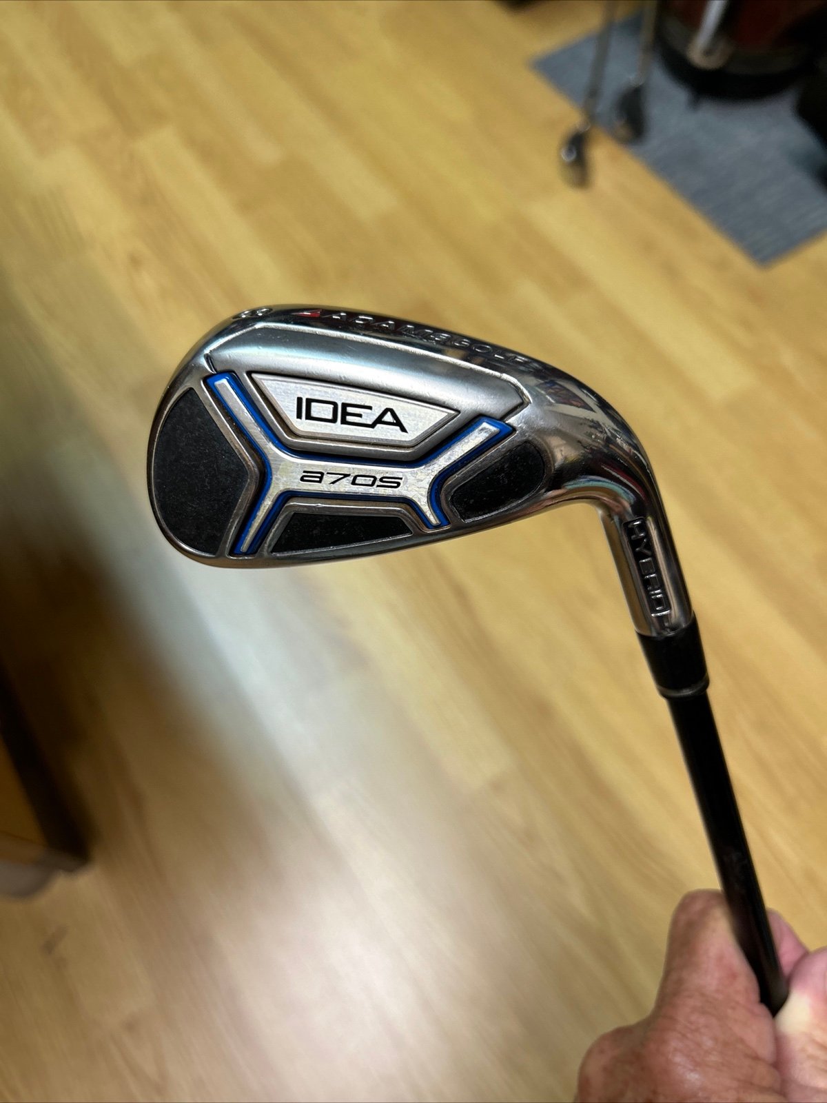 Adams idea a70s 8 iron golf club