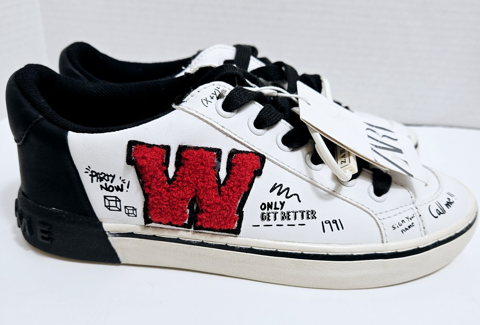 Zara Sneakers Kids US 3 1/2 Letterman Doodle Phrases Embroidered Shoes EU 34/35