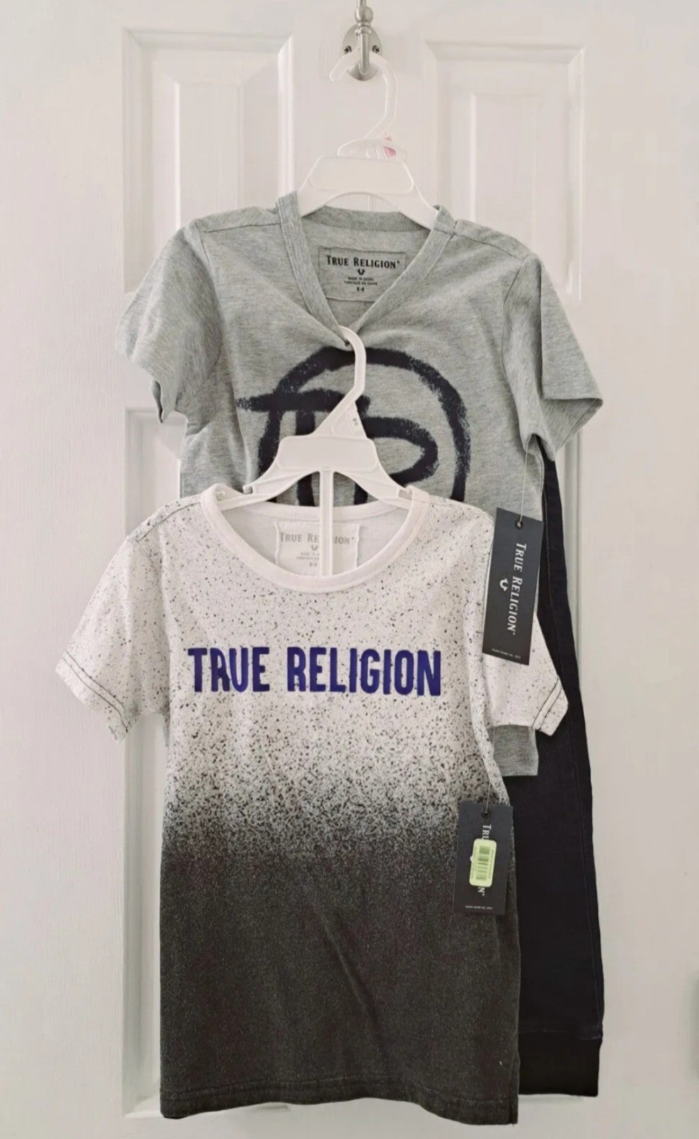 NWT 3PC Boys True Religion Tahirts & Jogger Ripped Soft Cotton Jeans Sz 5