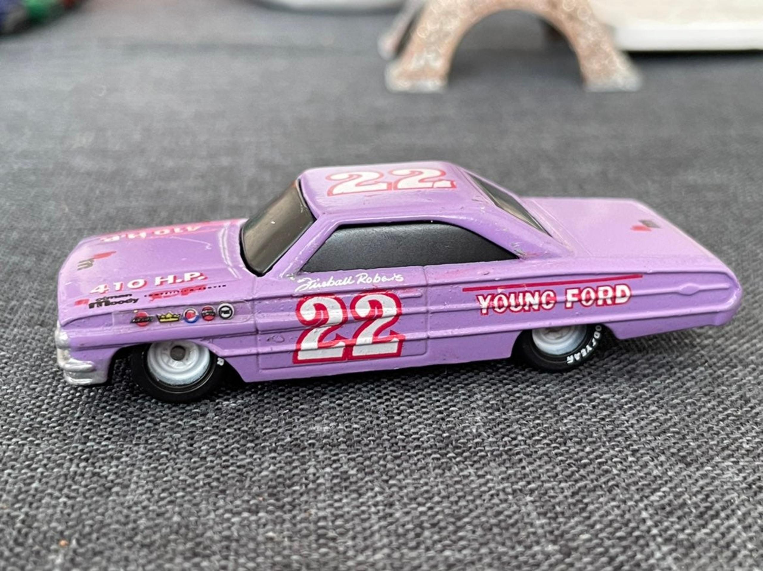 Fireball roberts 22 1964 Holly Farms cars