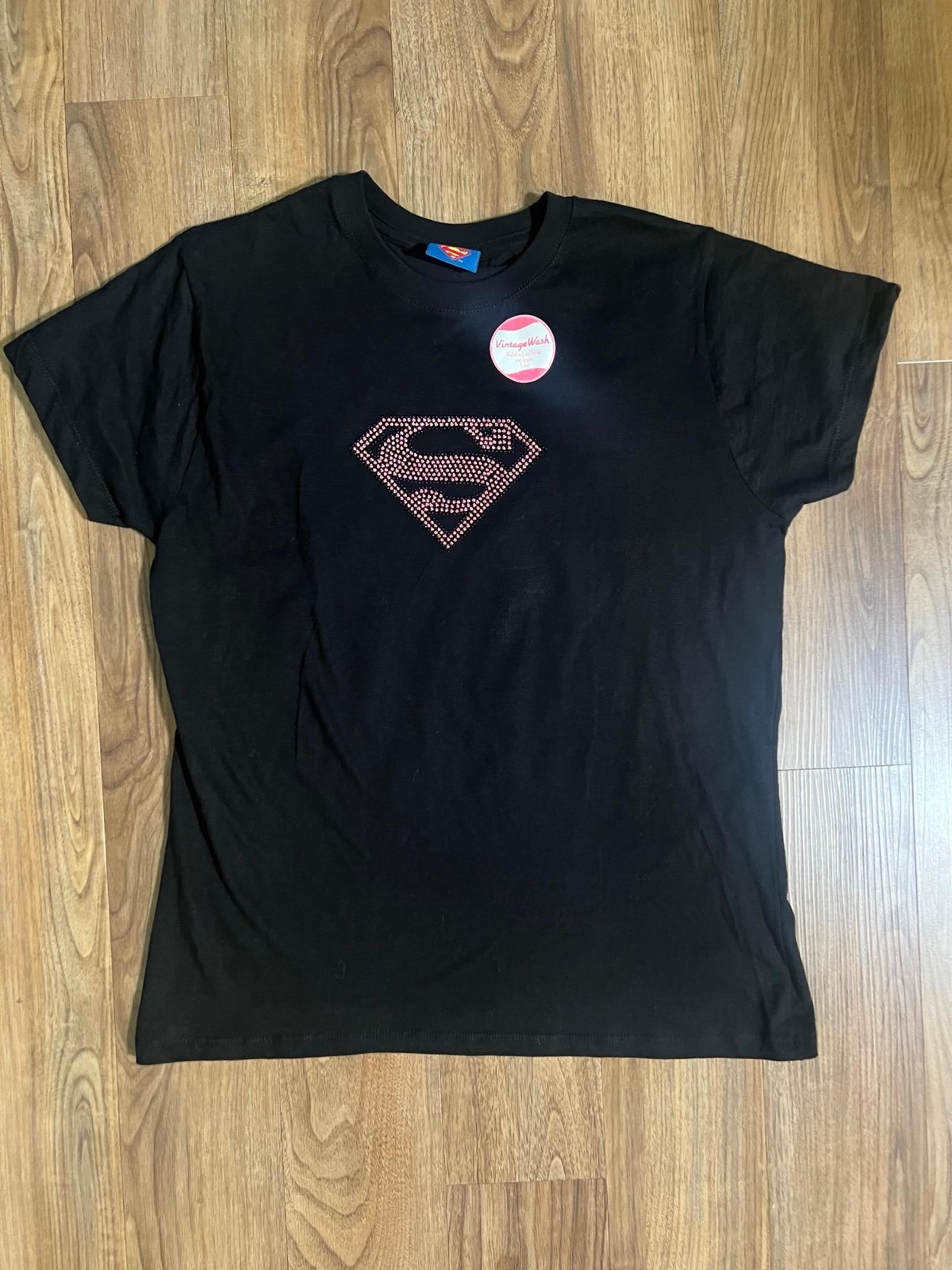 Women’s Superman shirt pink rhinestone