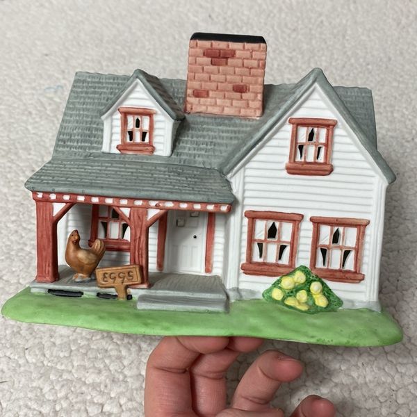 PartyLite Ceramic Country Farmhouse Tea Light Holder