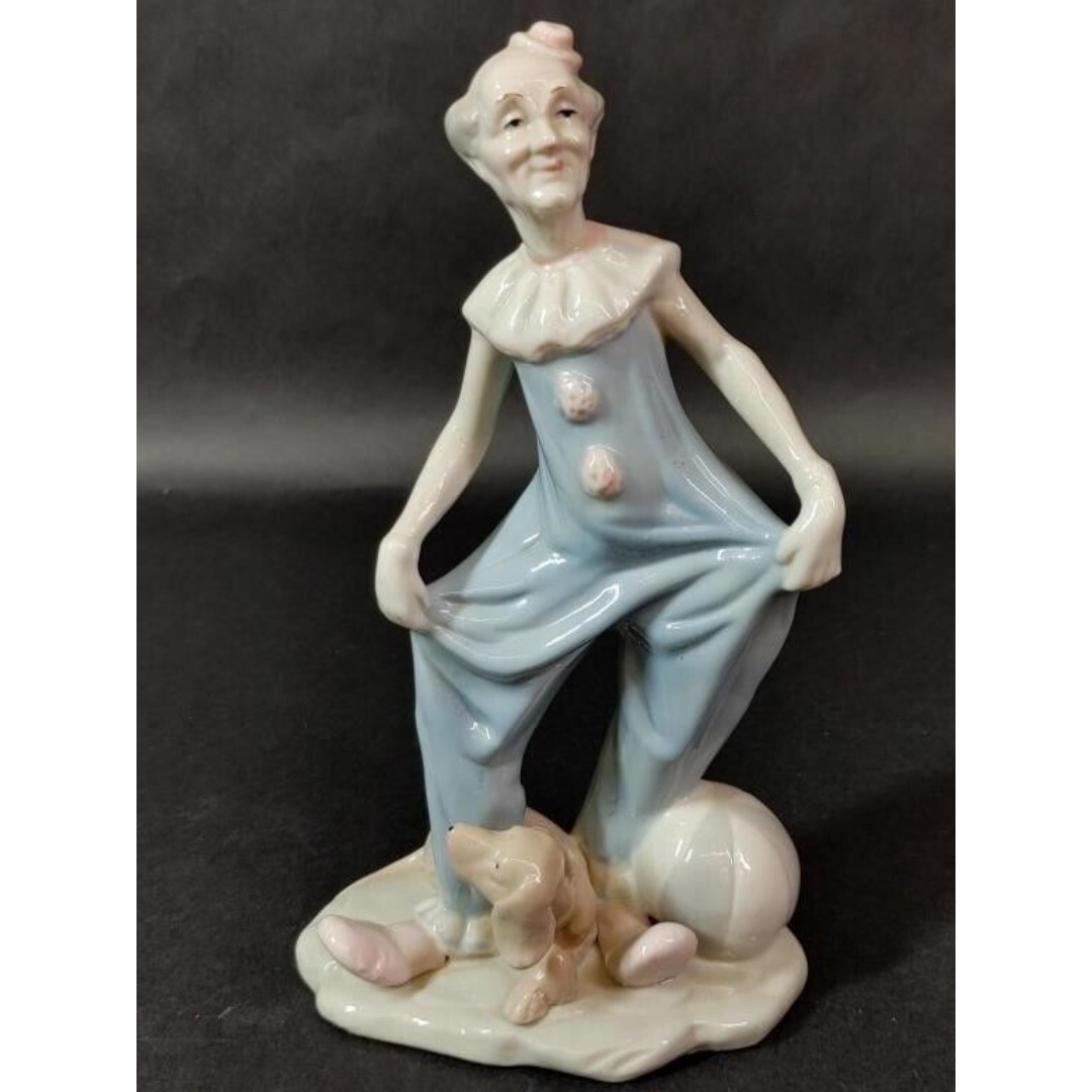 Vintage Porcelain Clown Figurine with Dog & Beach Ball at Feet 8.25 Tall Decor