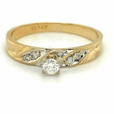 VINTAGE 14K YELLOW GOLD DIAMOND RING