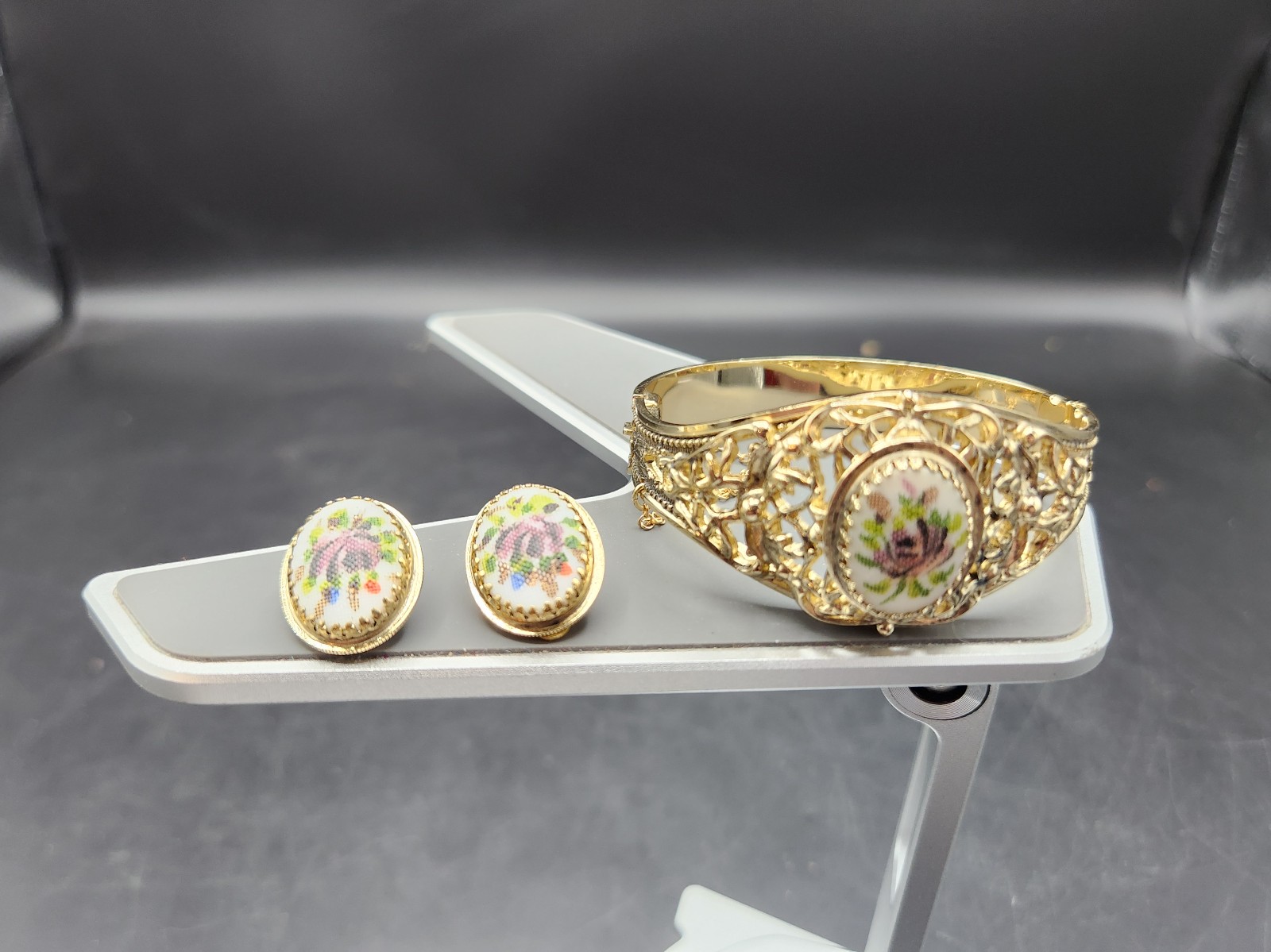Vintage, Whiting & Davis Co Floral Design Hinged Bracelet & Clip Earrings Set