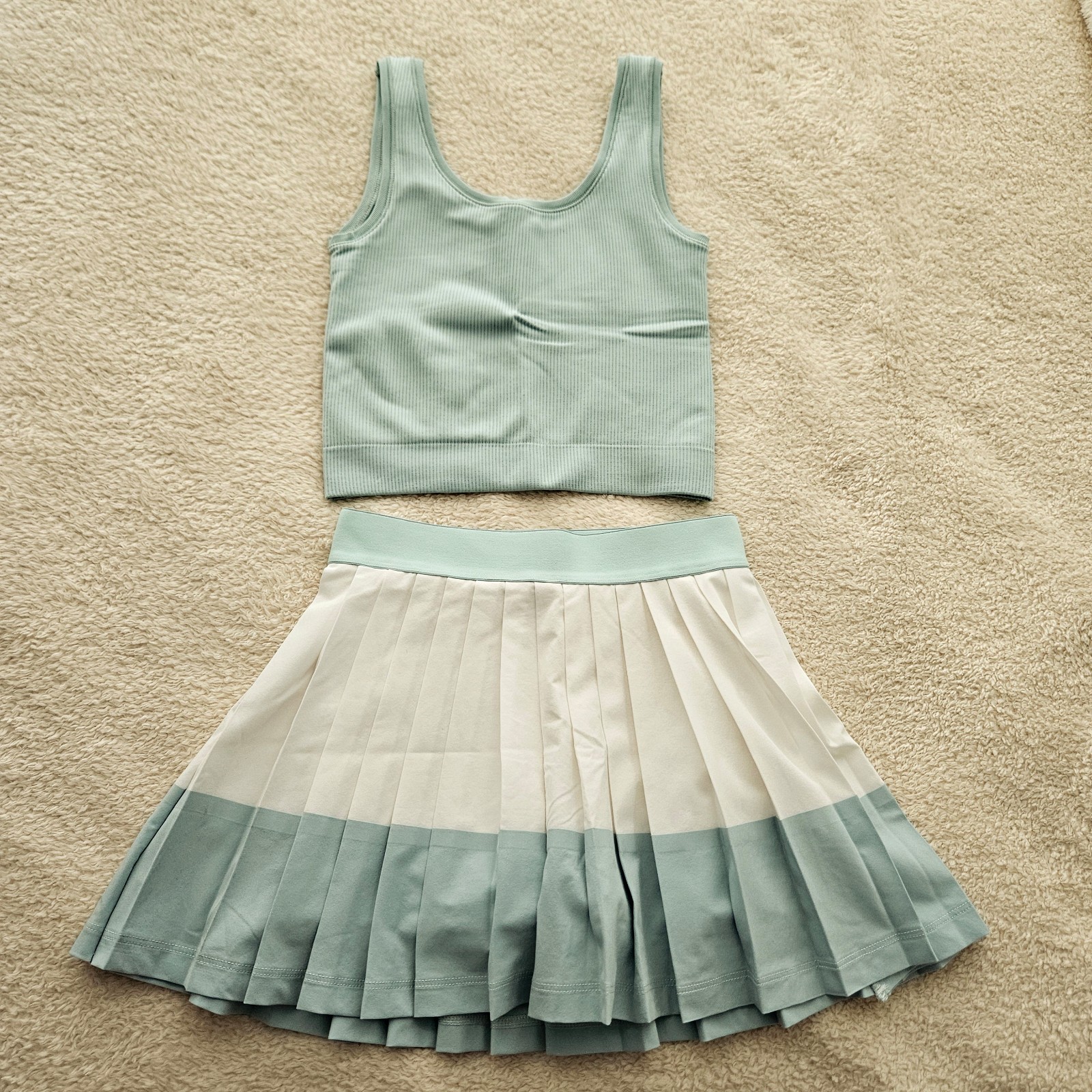 Athleta Girl Pleated Skorts and Ribbed Matching Tee size 7Y