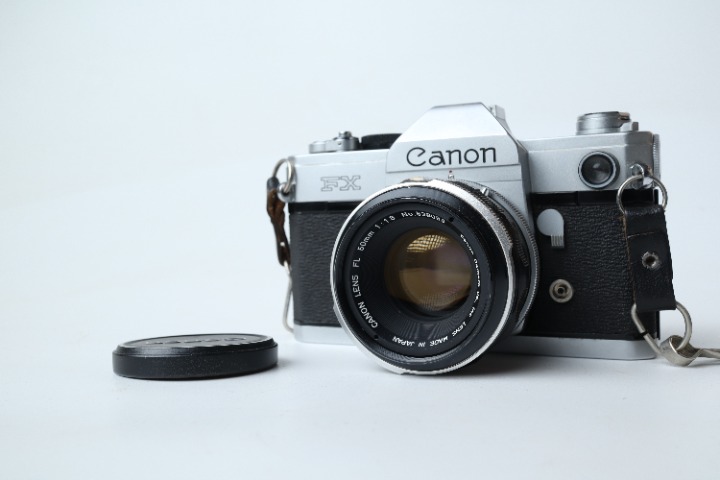 Canon FX 35mm Film SLR Camera FL Lens 1.8/50mm