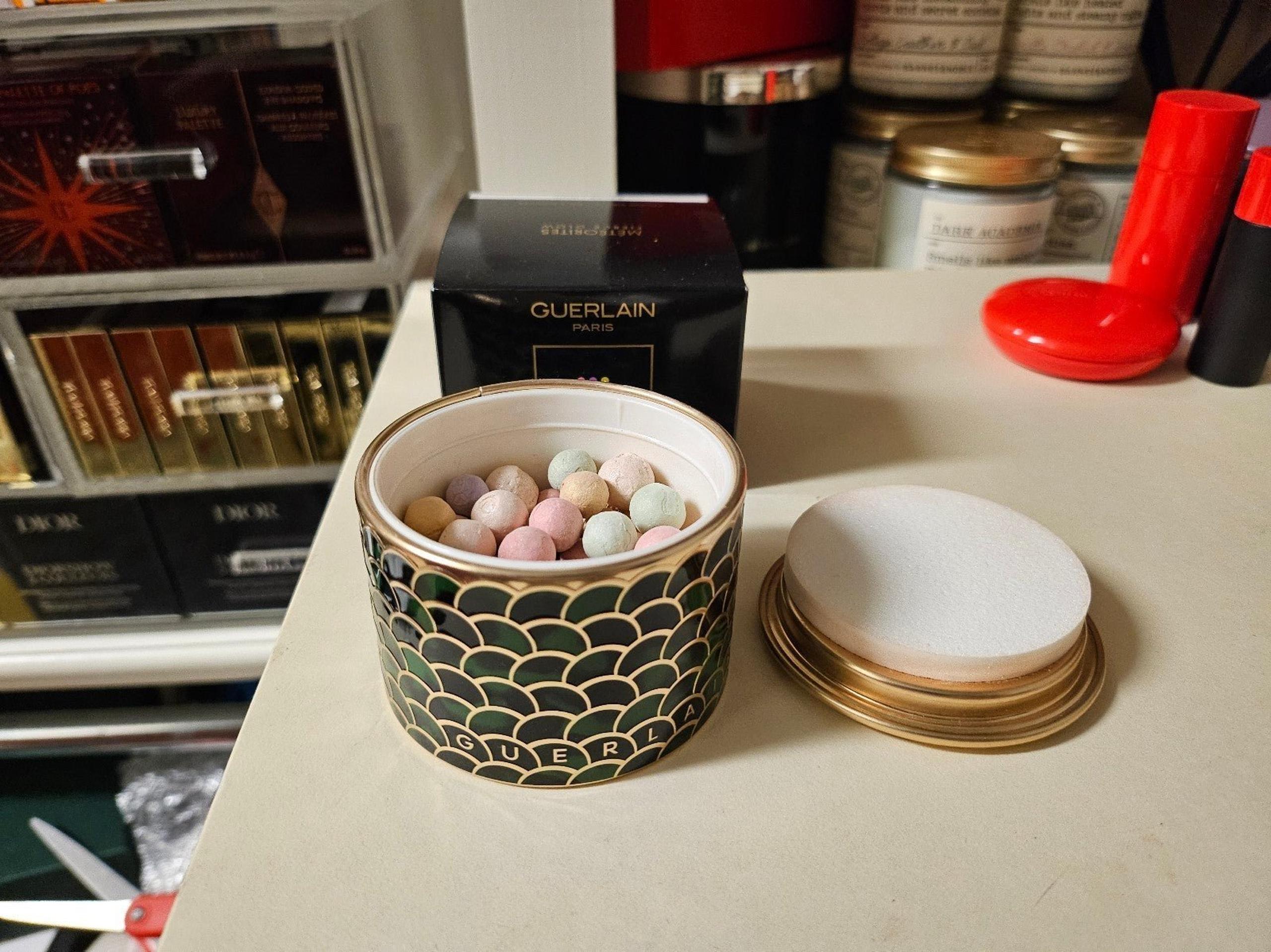 New

Guerlain Meteorites Illuminating Pearls of powder 02