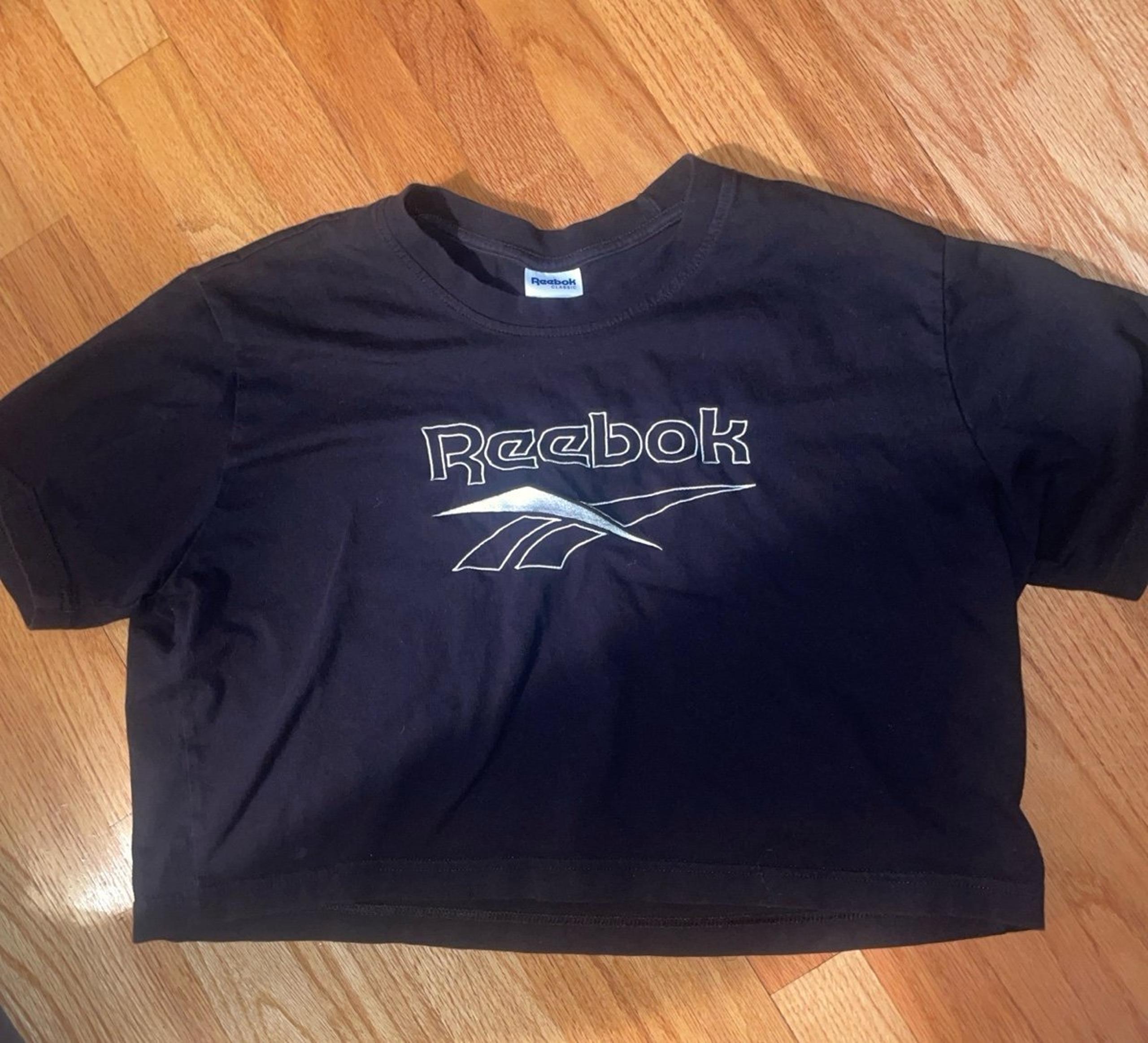 Reebok Classic Crop Top Shirt