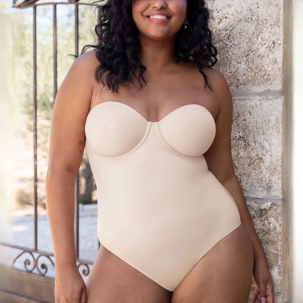 Wacoal 38D Red Carpet Full Busted Underwire Bodysuit 801219 convertible