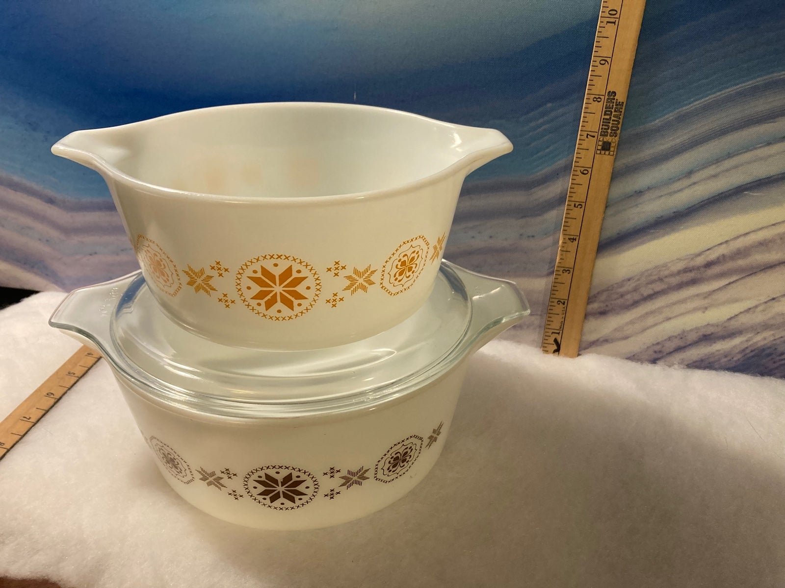 Vintage Pyrex town and country