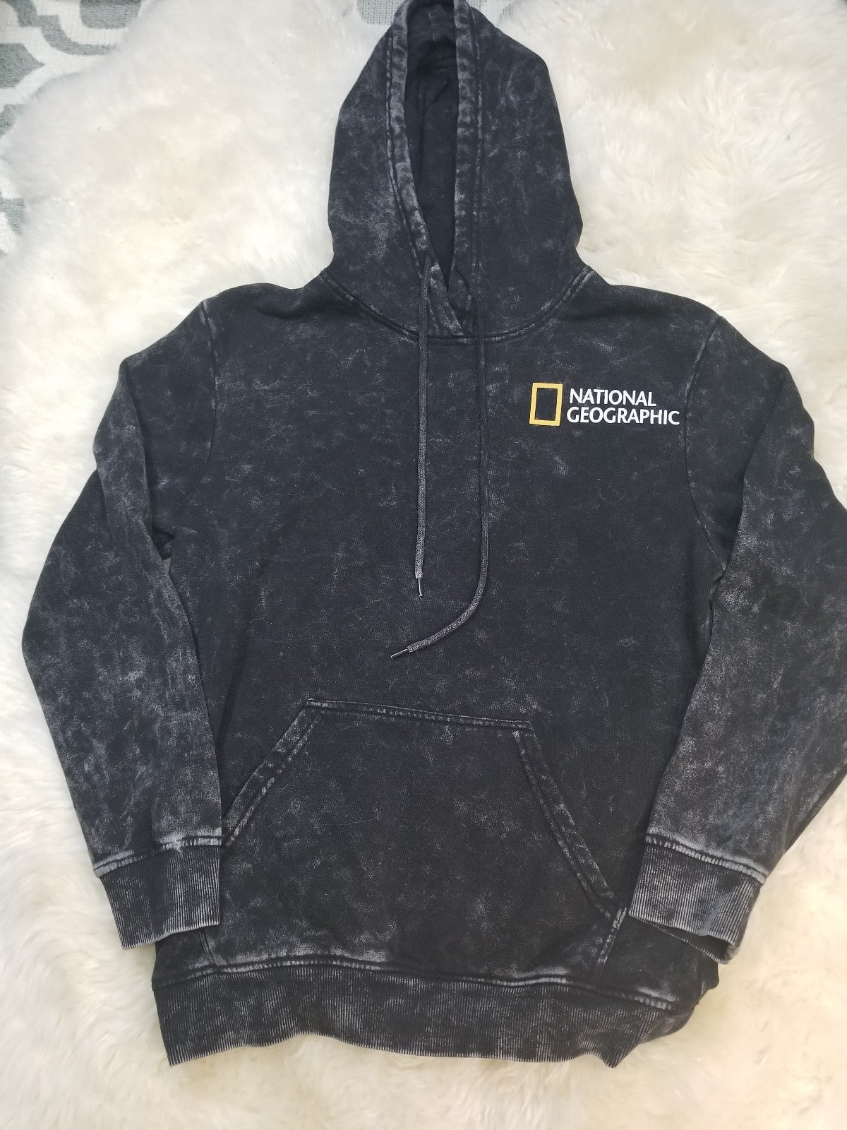 National Geographic Sweats & Hoodies for Men | Mercari National Geographic Sweats & Hoodies for Men | Mercari