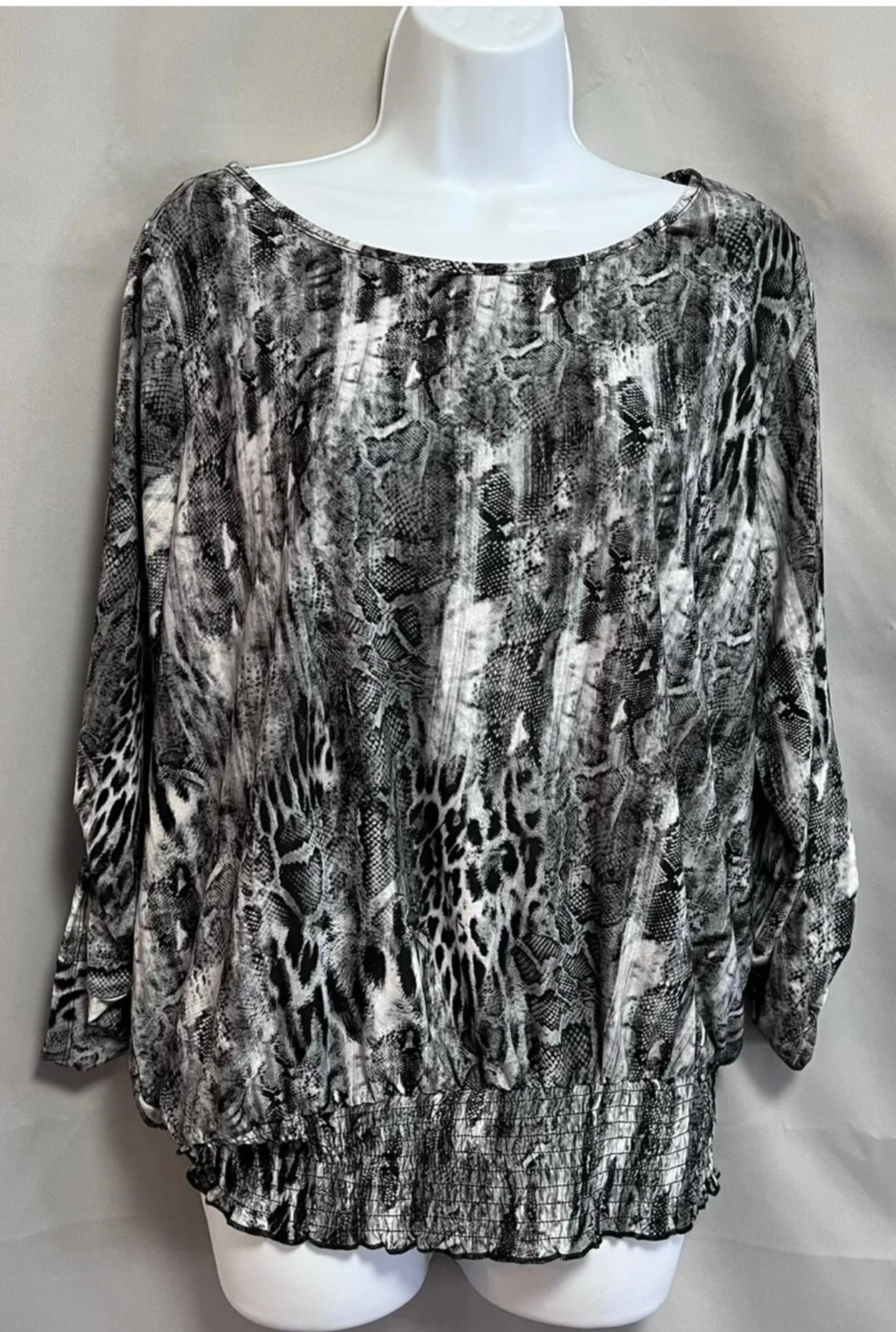 Isabella Rodriguez Sz Large Top Blouse Animal Prints   3/4 Sleeve NWT !!