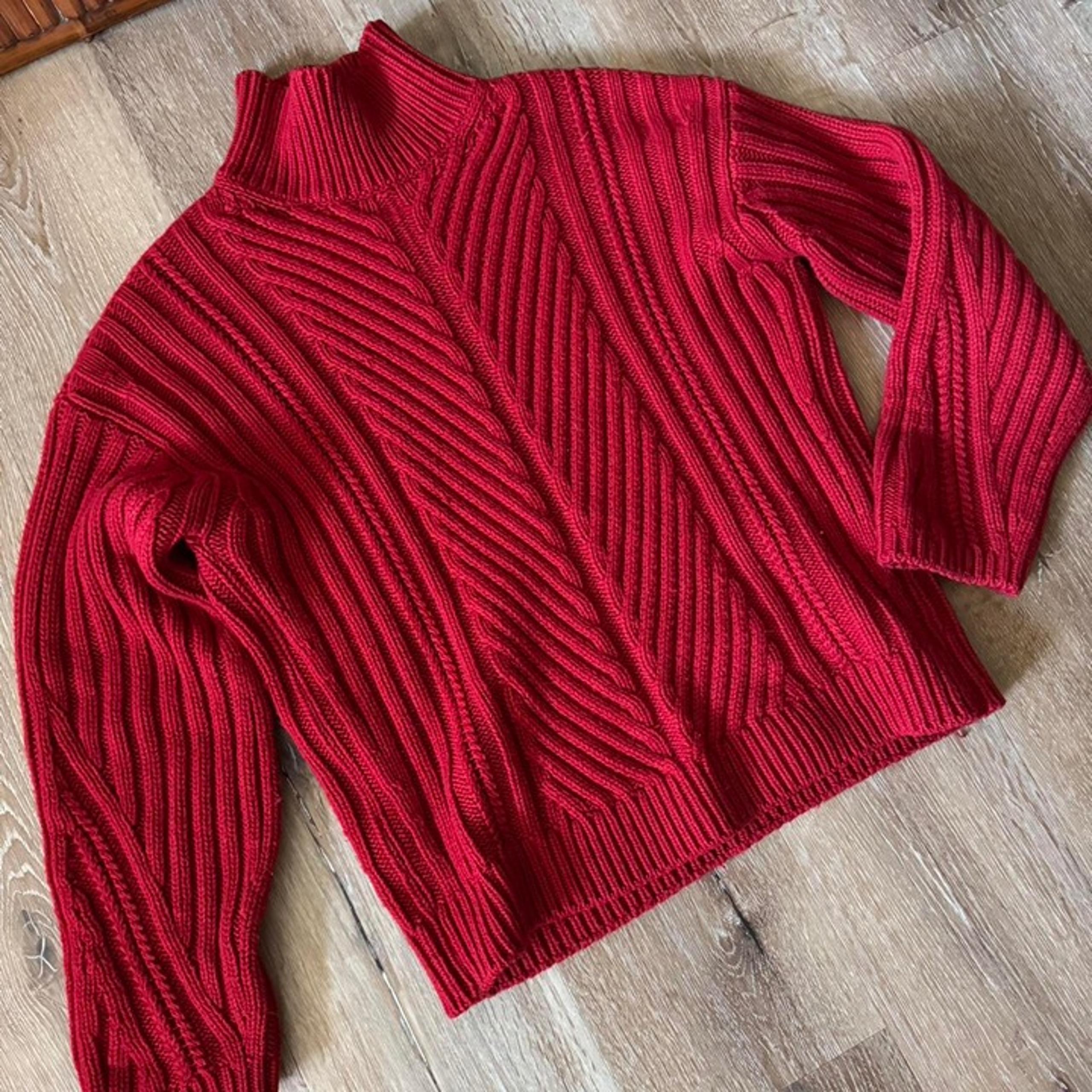 Mossimo Dutti Red Chunky Knit Turtleneck Sweater Size M