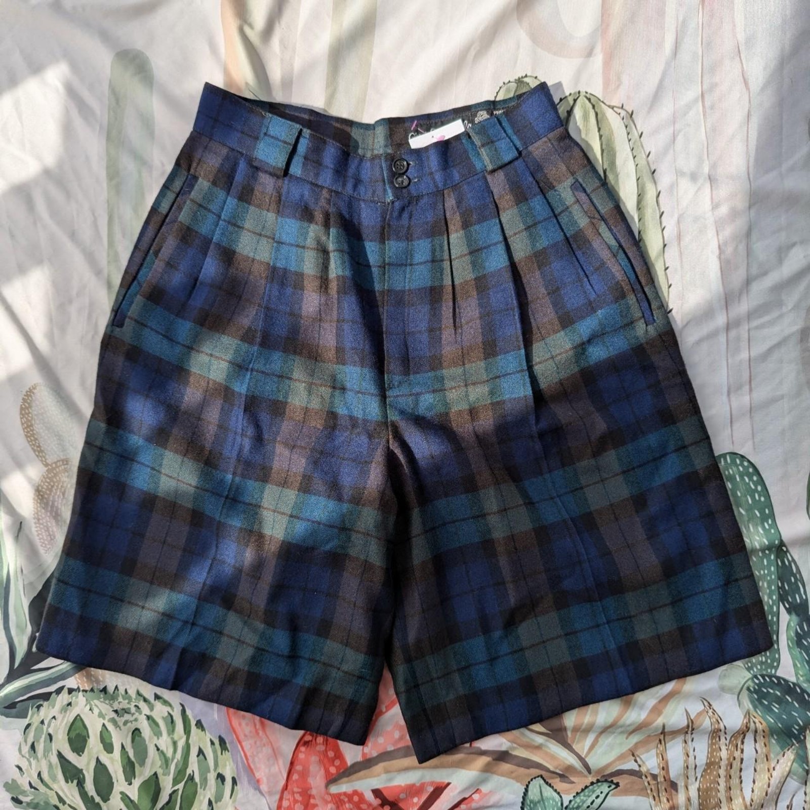 Vintage 80's Giorgio Sant' Angelo Navy Blue & Green Plaid 100% Wool Shorts