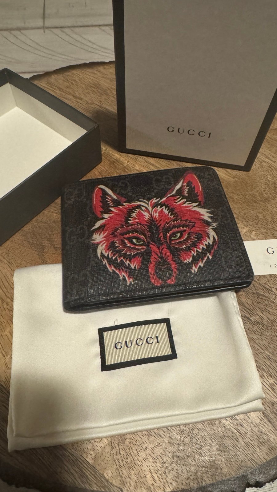 Gucci Bifold Wolf wallet