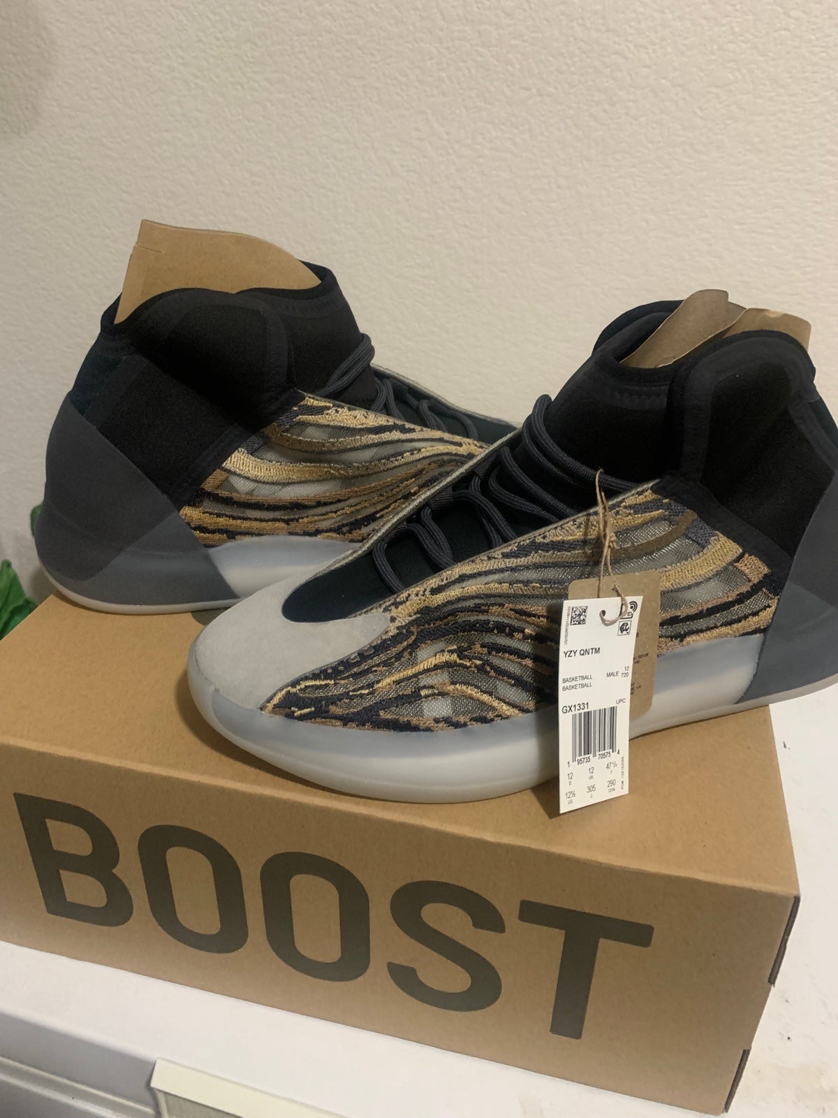 adidas Yeezy QNTM Amber Tint Colorway Size 12.5