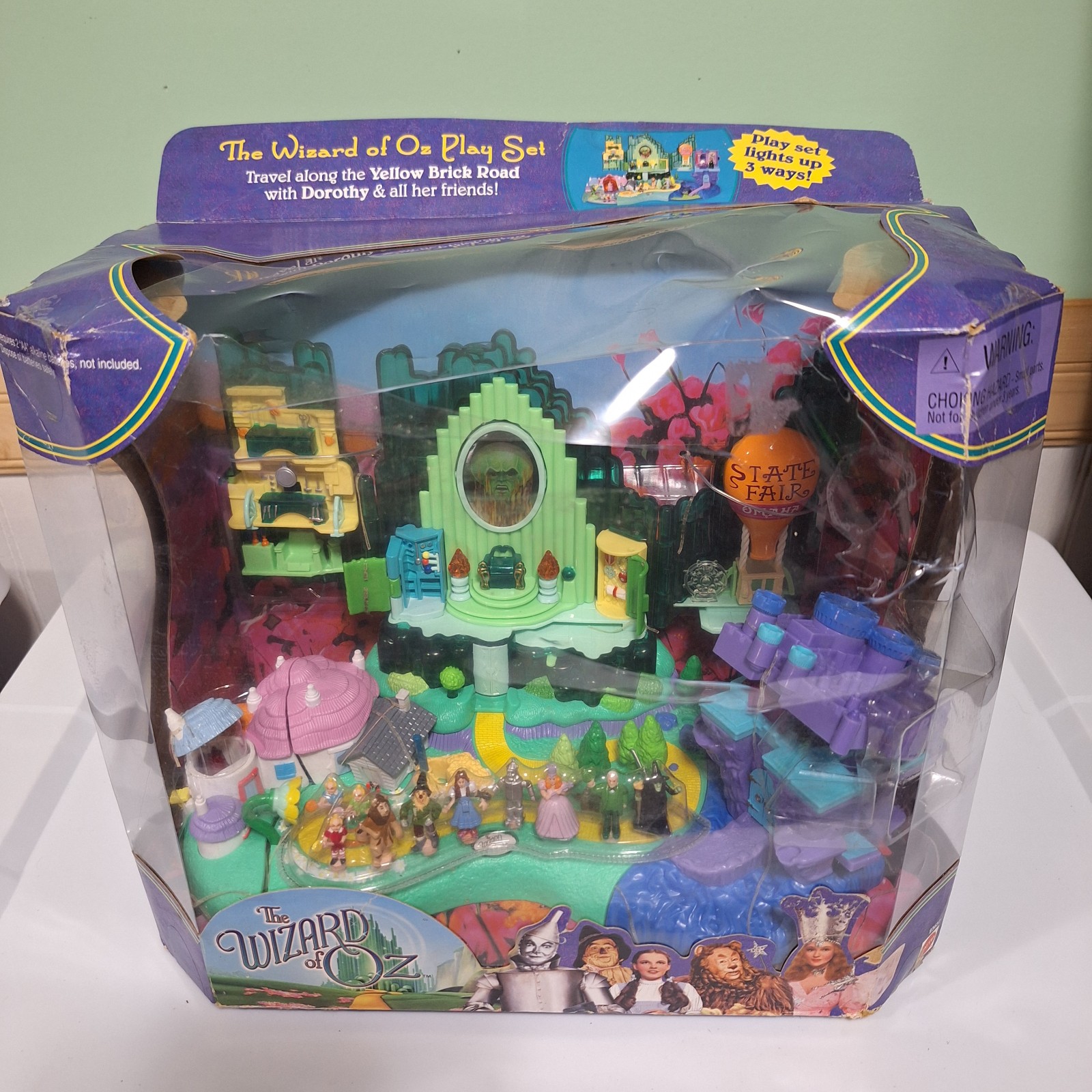 Vintage 2001 Mattel Wizard Of Oz Emerald City Playset New in Box (READ!!)
