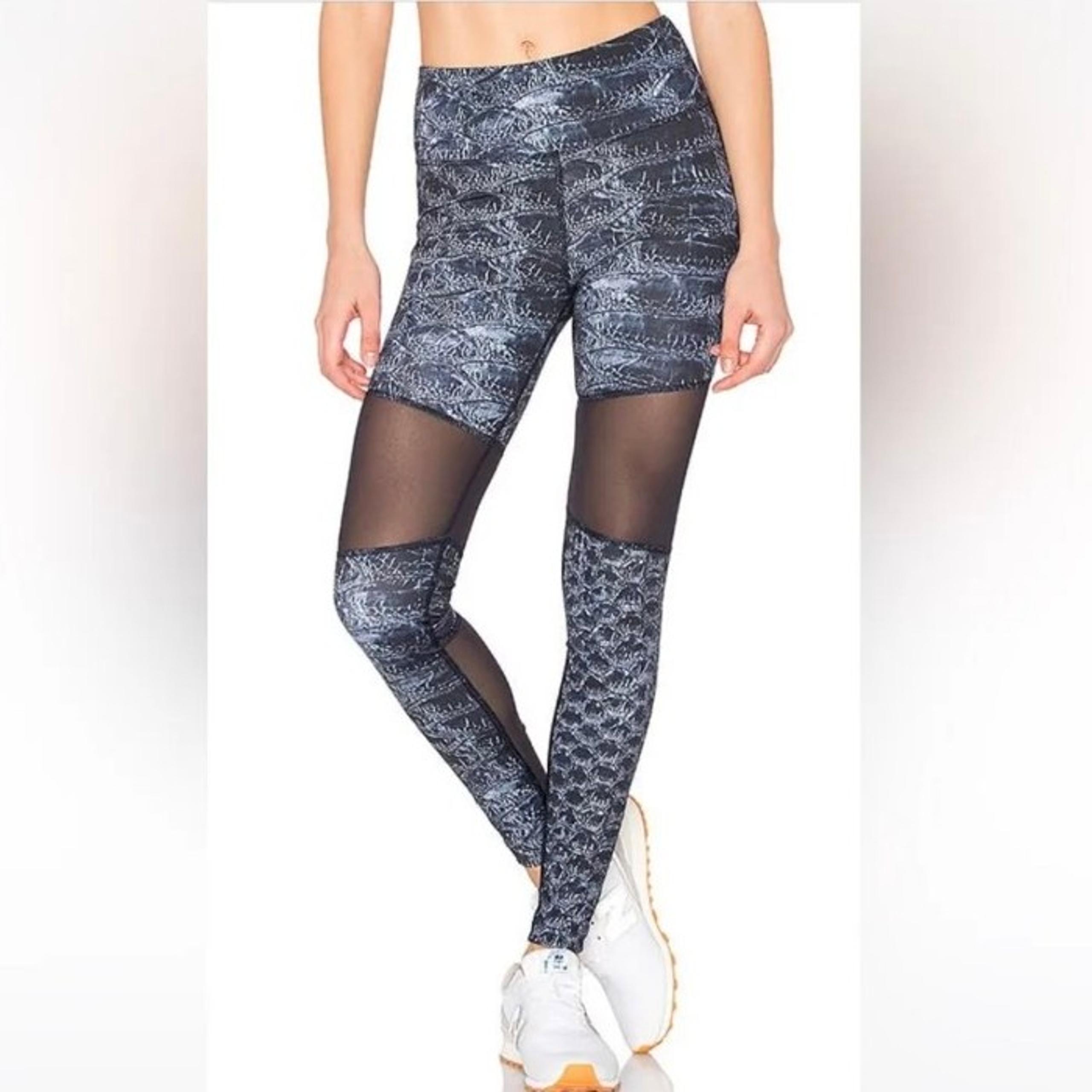 Varley Mesh Panel Compression Leggings Womens Small Blue Black Athletic Workout