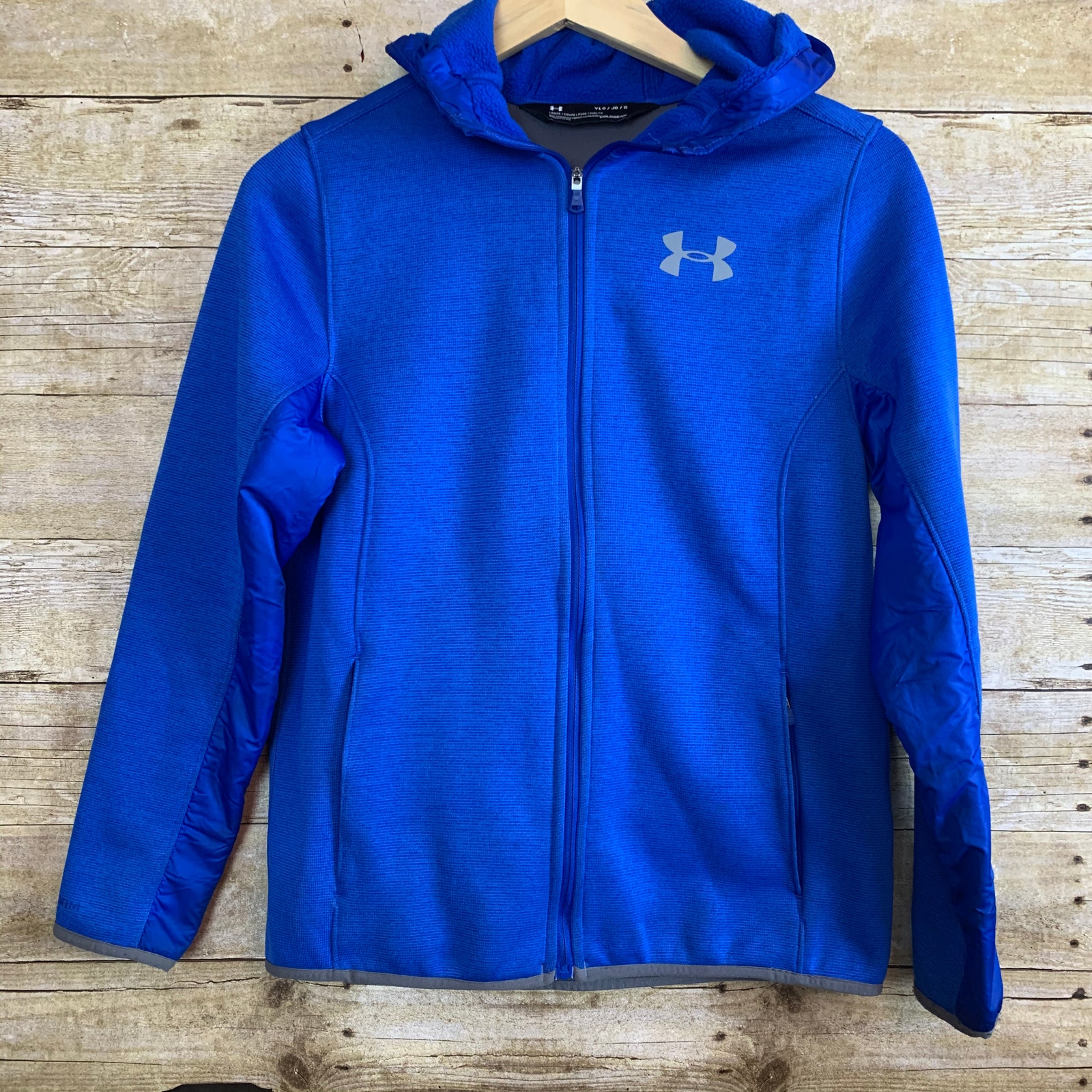 Under Armour Jacket w/ Hood Zippered