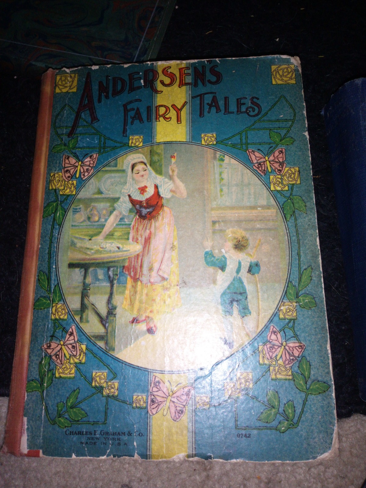 Andersens fairy tales childrens book