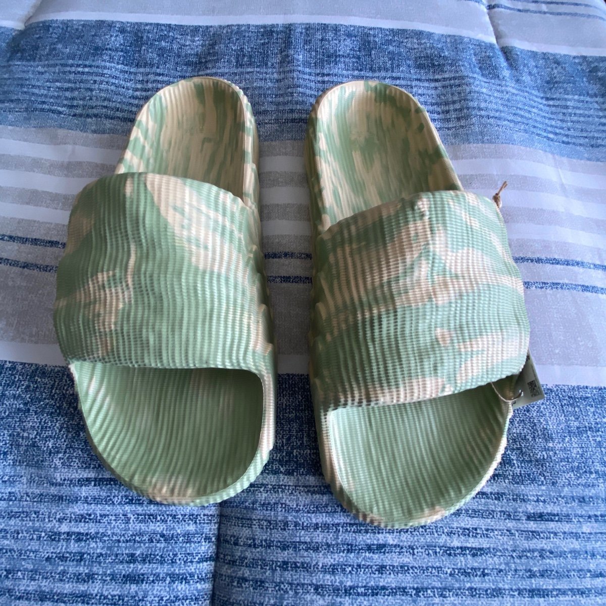 Adidas ADILETTE 22 SLIDES GY1597 Men’s Size 8