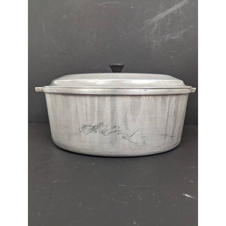 Vintage Miracle Maid G2 Cast Aluminum Dutch Oven With Lid Has Broken Handle