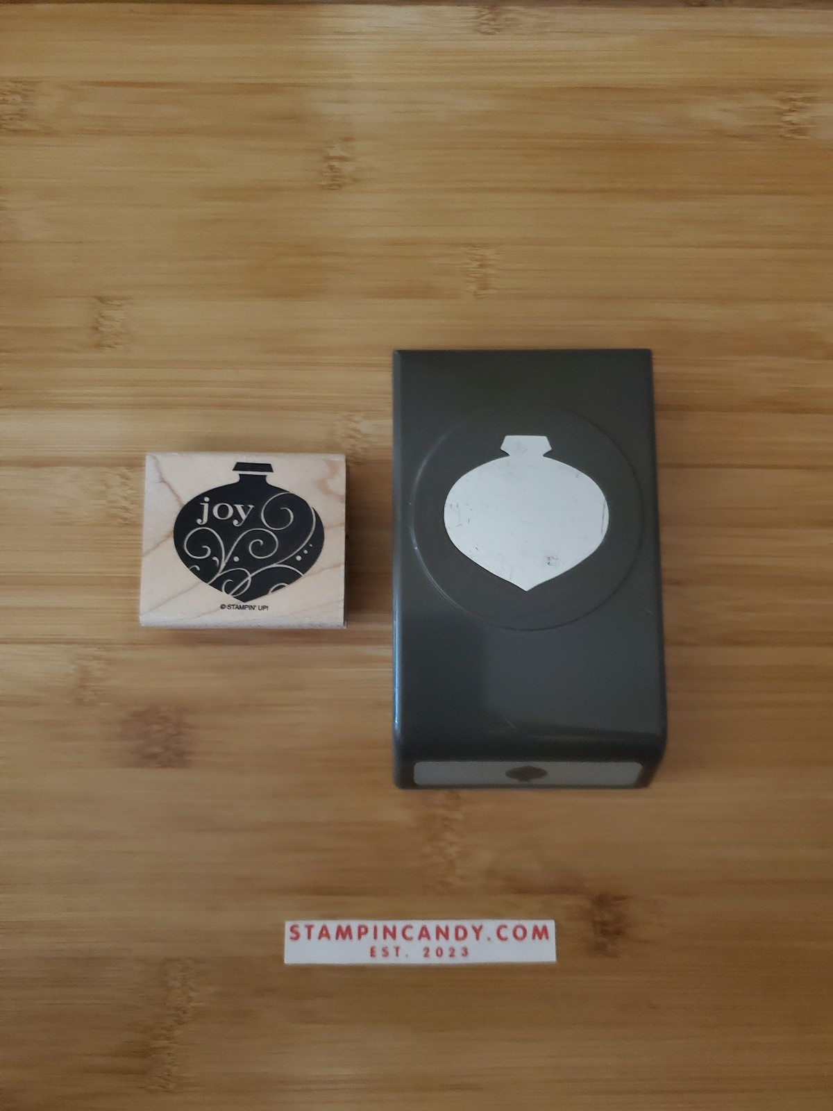 Stampin Up - Extra Large Ornament Punch with BONUS "Joy" Stamp