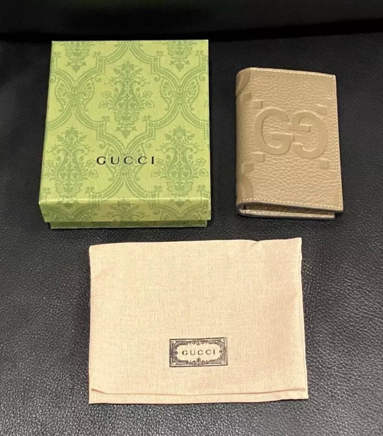 Gucci Maxi Jumbo GG Card Case Wallet Kahki Taupe Green Leather Made in Italy NWT
