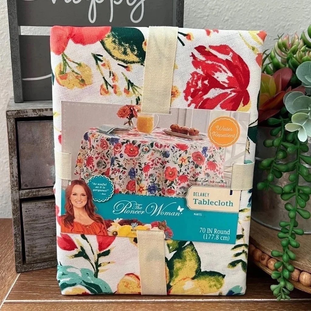 New Pioneer Woman Delaney Round 70 Fabric Tablecloth
