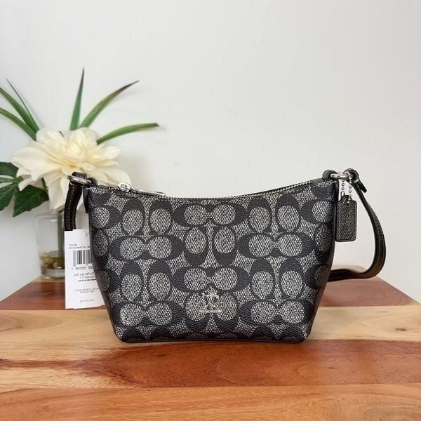 NWT Coach Zip Top Crossbody Bag In Signature Canvas